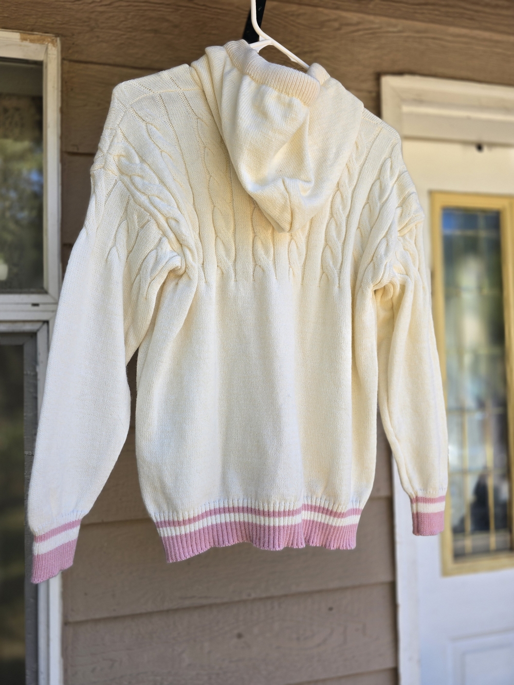 Cream & Pink Cable Knit Hoodie with Heart Buttons - Size XL - Picture 4 of 5